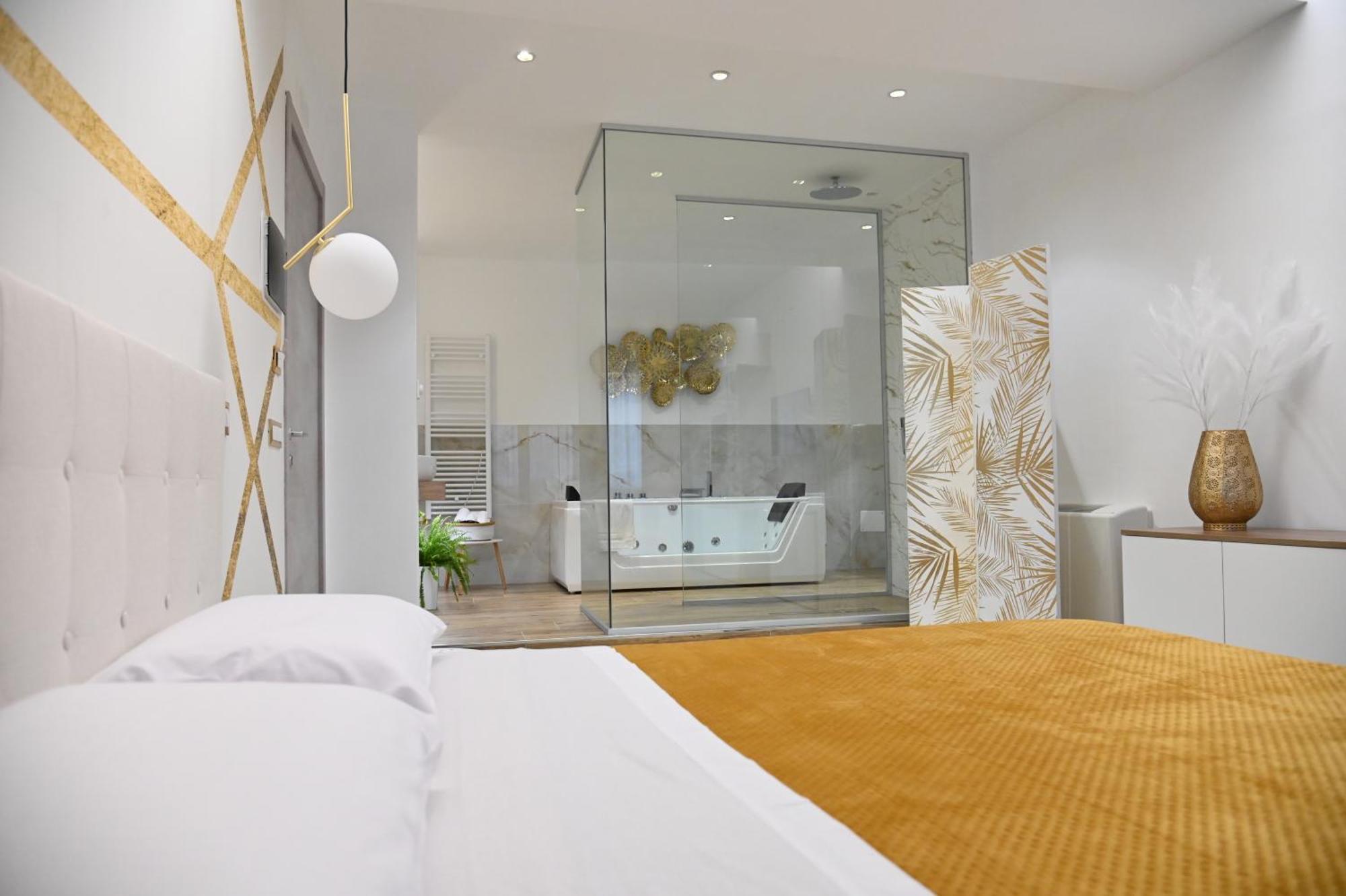 Civico 31 Luxury Rooms 카스텔산조르조 외부 사진